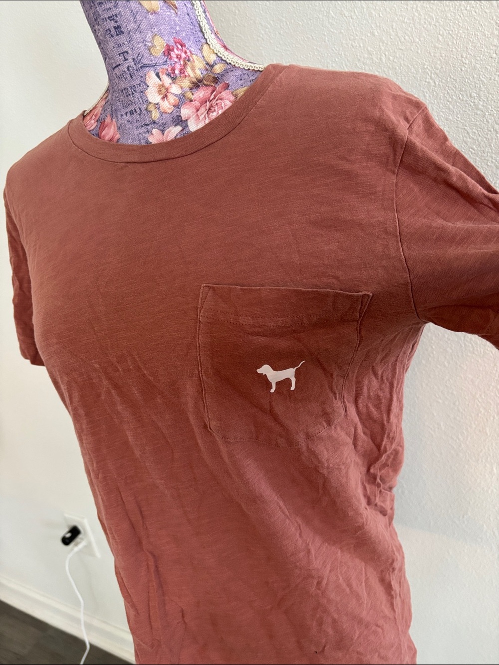 Pink Victorias Secret Pocket T‑Shirt with Dog Logo - Rust